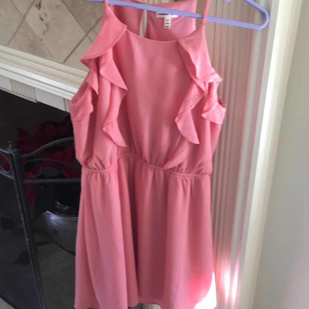 Sleeveless dress